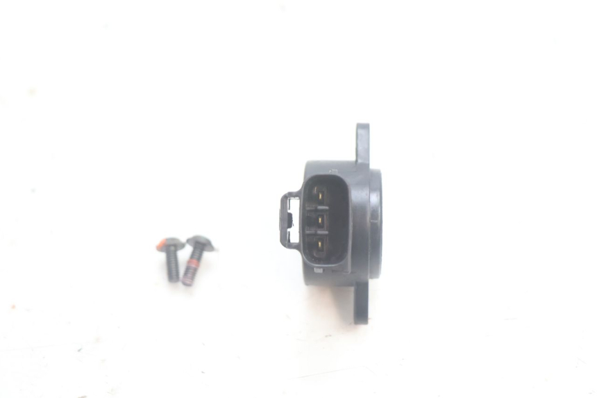 photo de DROSSELKLAPPENSTELLER YAMAHA XMAX X-MAX 125 (2006 - 2009) - Alternative Perspektive