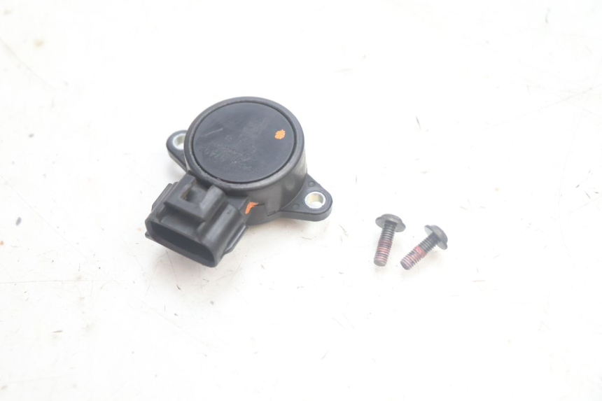 photo de DROSSELKLAPPENSTELLER YAMAHA XMAX X-MAX 125 (2006 - 2009) - Detailansicht des Bauteils
