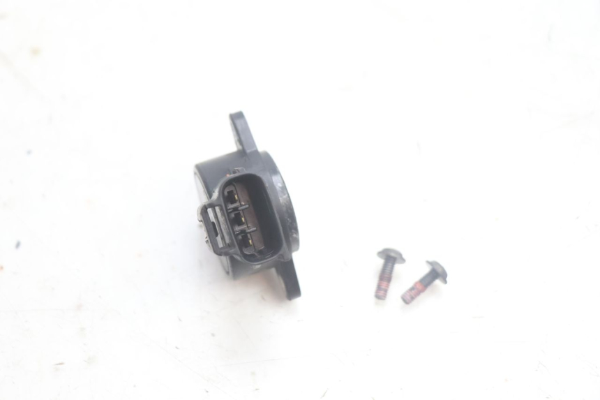 photo de DROSSELKLAPPENSTELLER YAMAHA XMAX X-MAX 125 (2006 - 2009) - Alternative Perspektive