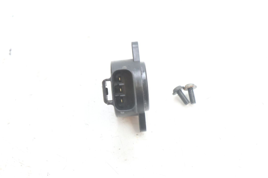 photo de DROSSELKLAPPENSENSOR YAMAHA X-MAX XMAX 125 (2010 - 2013) - Zoom auf Gebrauchszustand