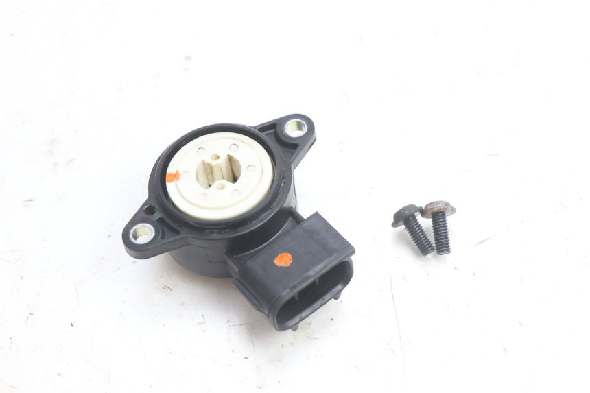 photo de DROSSELKLAPPENSENSOR YAMAHA X-MAX XMAX 125 (2010 - 2013) - Alternative Perspektive