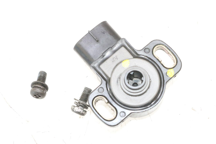 photo de DROSSELKLAPPENSENSOR YAMAHA XJR 1300 (1998 - 2002) - Zoom auf Gebrauchszustand