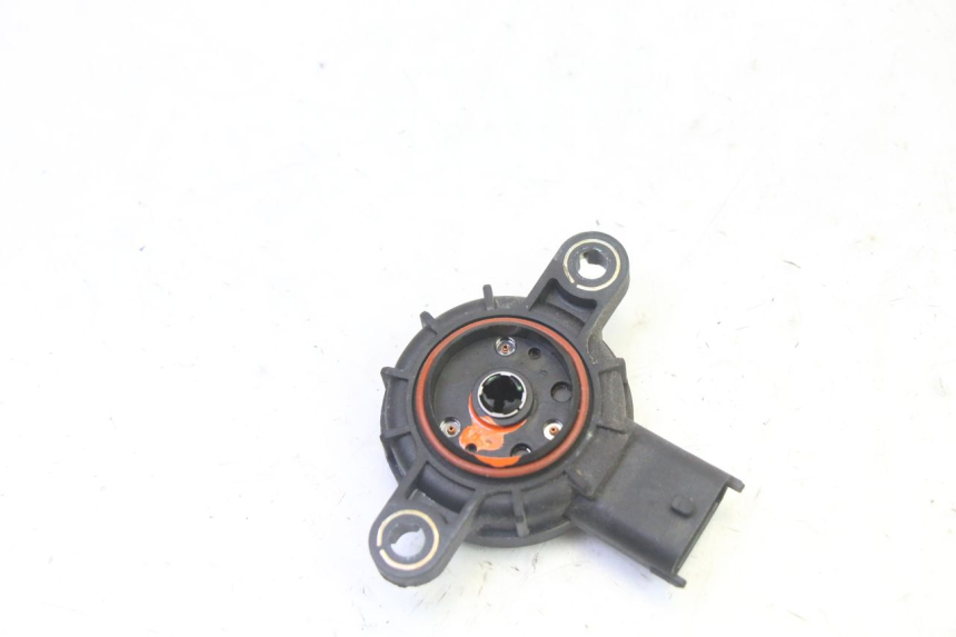 photo de ROLL-LOCK-POSITIONSENSOR PIAGGIO MP3 125 (2006 - 2014) - Zoom auf Gebrauchszustand