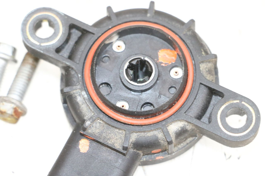 photo de ROLL-LOCK-POSITIONSENSOR PIAGGIO MP3 RL 250 (2006 - 2010) - Zoom auf Gebrauchszustand