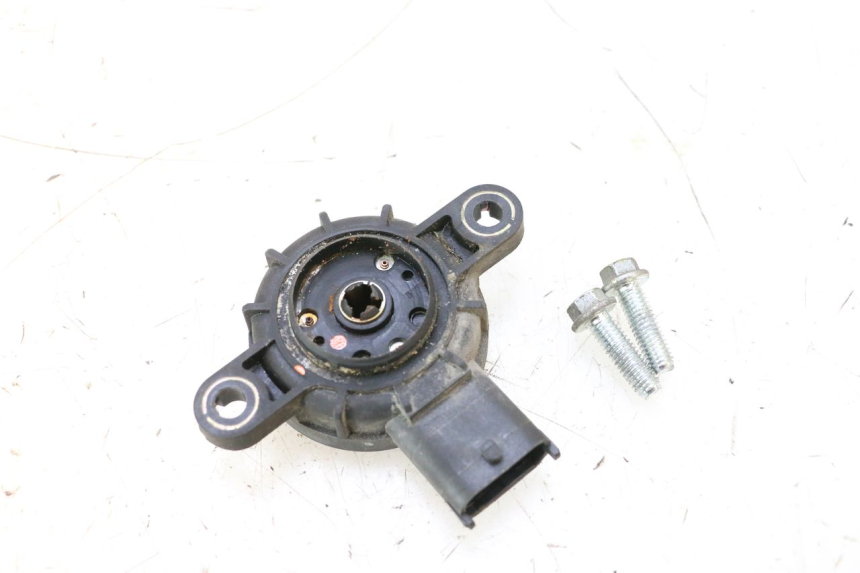 photo de ROLL-LOCK-POSITIONSENSOR PIAGGIO MP3 125 (2006 - 2014) - Zoom auf Gebrauchszustand