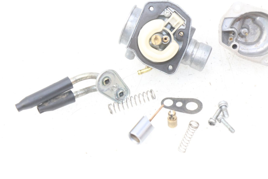 photo de VERGASER MBK BOOSTER NEXT GENERATION 50 (2004 - 2007) - Oberflächenzustand und Material