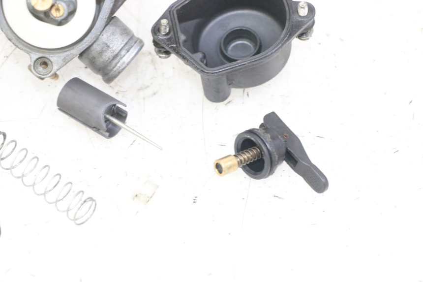 photo de VERGASER MBK BOOSTER SPIRIT NAKED 50 (2004 - 2017) - Weitere Ansicht des Artikels