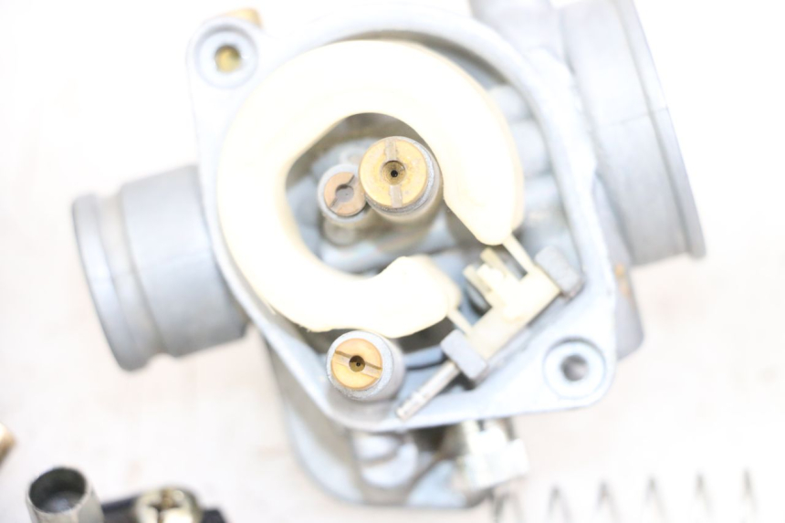 photo de VERGASER PEUGEOT BUXY 50 (1993 - 1998) - Weitere Ansicht des Artikels