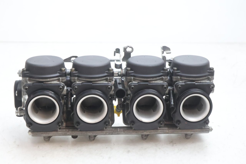photo de VERGASER HONDA CB F HORNET 600 (2005 - 2006) - Zoom auf Gebrauchszustand