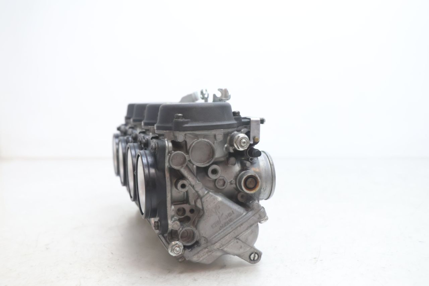 photo de VERGASER HONDA CB F HORNET 600 (2005 - 2006) - Technische Nahaufnahme