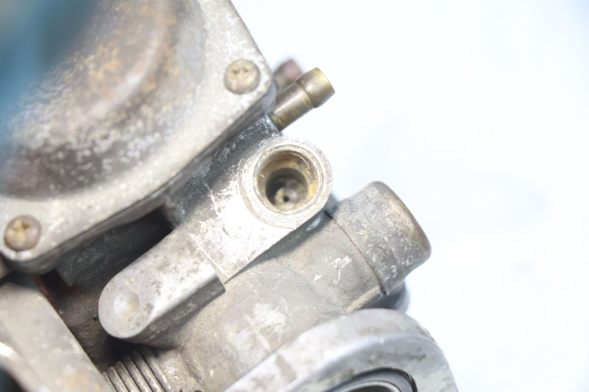 photo de VERGASER HONDA CB TWO FIFTY 250 (1991 - 2002) - Details der Befestigungspunkte