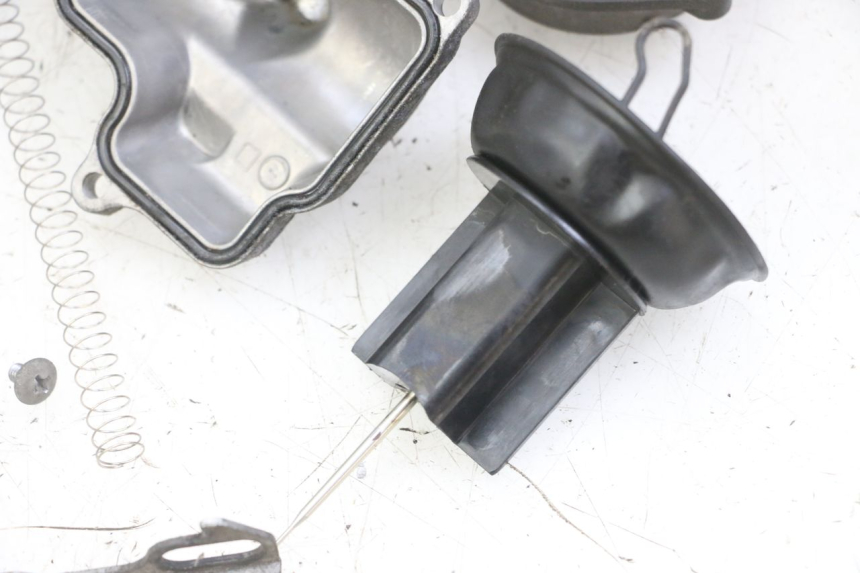 photo de VERGASER HONDA CBF 500 (2004 - 2007) - Profilansicht des Ersatzteils