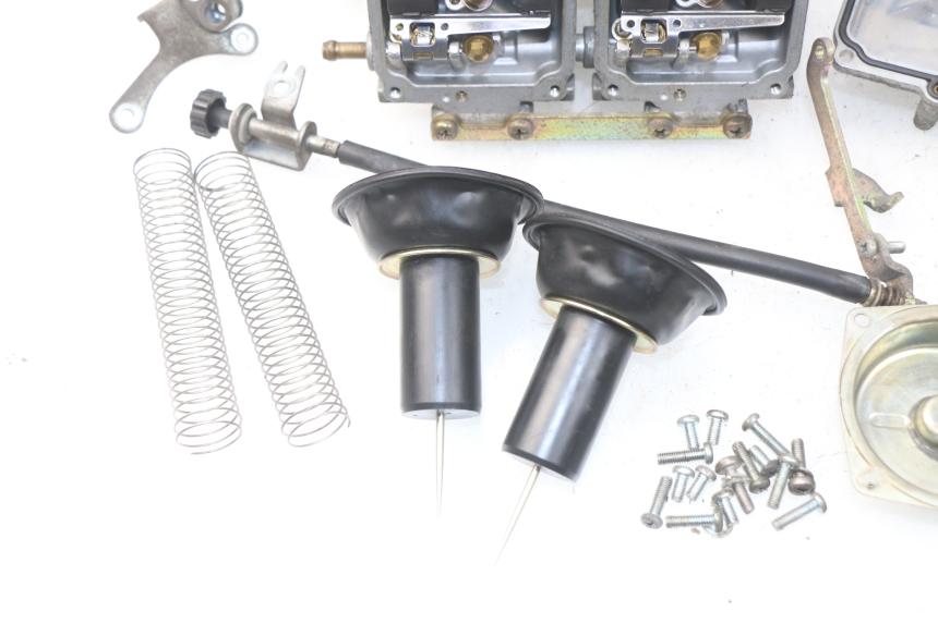 photo de VERGASER HYOSUNG COMET GTR 125 (2007 - 2014) - Gesamtansicht des Produkts