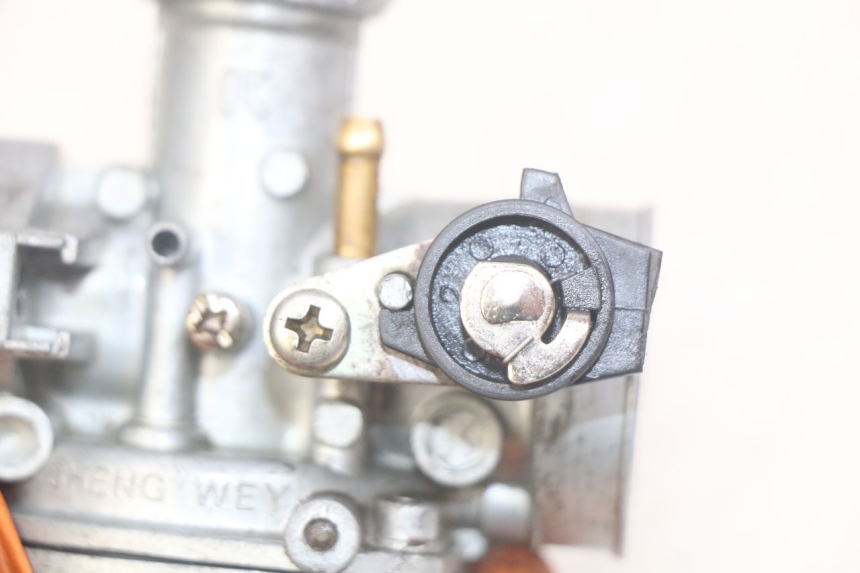 photo de VERGASER LONCIN DIRT BIKE 125 - Zoom auf Gebrauchszustand