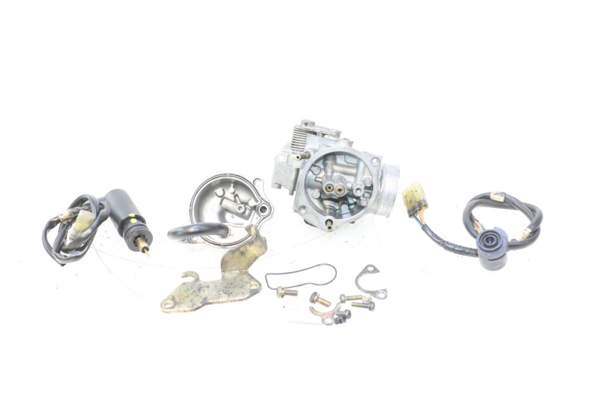 photo de VERGASER HONDA FES PANTHEON 2T 125 (1998 - 2002) - Detailansicht des Bauteils