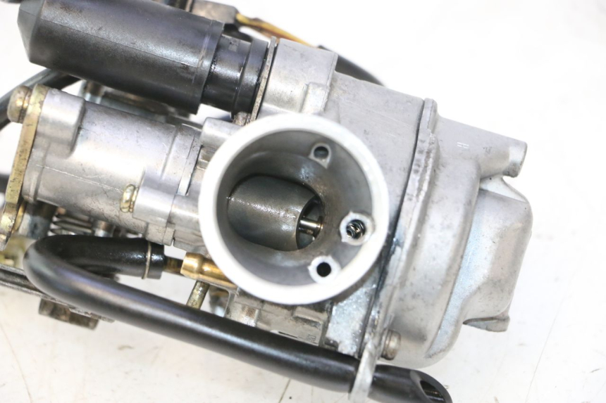 photo de VERGASER HONDA FES PANTHEON 2T 125 (1998 - 2002) - Zoom auf Komponenten