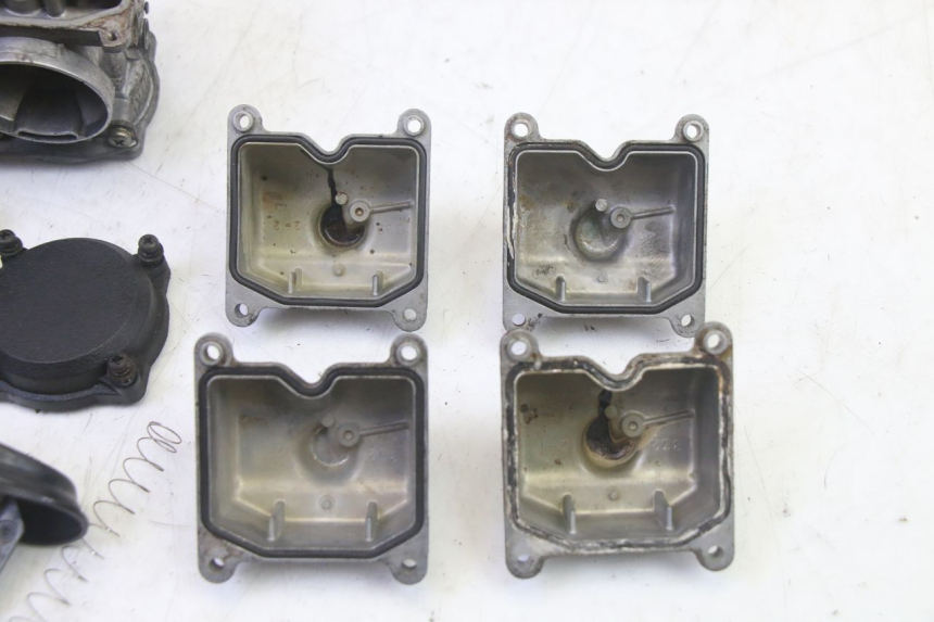 photo de VERGASER KAWASAKI GPX R WARBIRD 600 (1988 - 1993) - Detaillierte Sichtprüfung