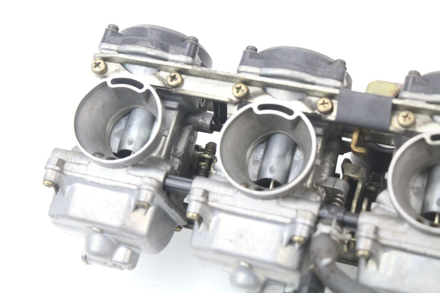 photo de VERGASER SUZUKI GSF N BANDIT 600 (1996 - 1999) - Oberflächenzustand und Material