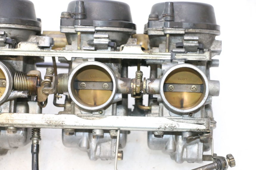 photo de VERGASER SUZUKI GSX F GSXF 750 (1988 - 1998) - Zoom auf Komponenten