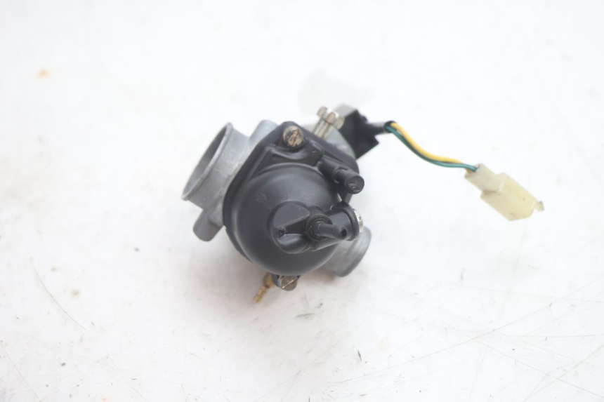 photo de VERGASER PEUGEOT KISBEE 2T 50 (2010 - 2017) - Details der Befestigungspunkte