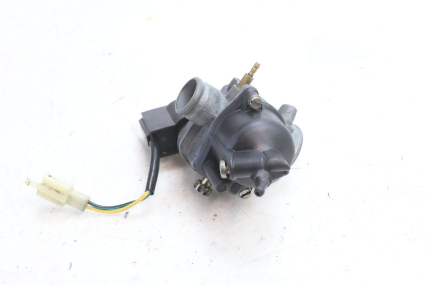 photo de VERGASER PEUGEOT KISBEE 2T 50 (2010 - 2017) - Details der Befestigungspunkte