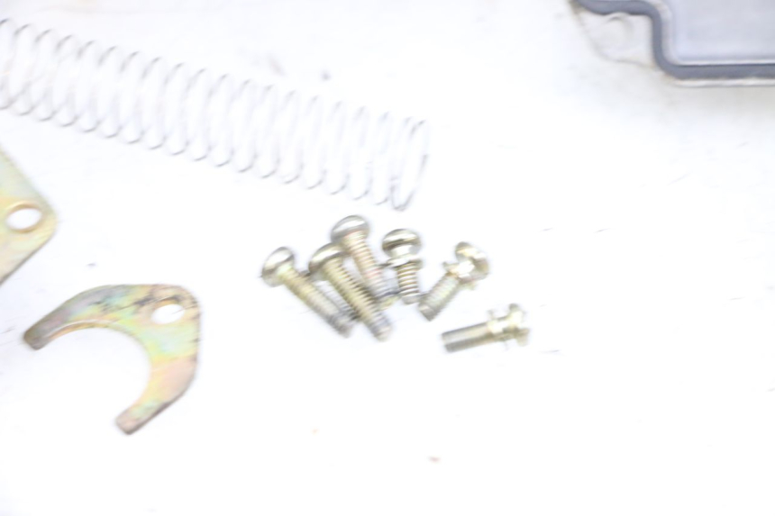 photo de VERGASER PEUGEOT KISBEE 4T 50 (2010 - 2017) - Alternativer Blickwinkel