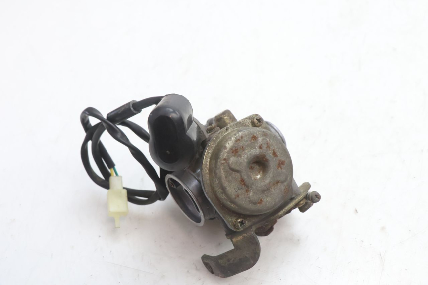 photo de VERGASER PEUGEOT KISBEE 4T 50 (2010 - 2017) - Details der Befestigungspunkte