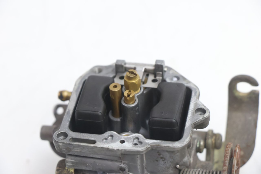 photo de VERGASER PEUGEOT KISBEE 4T 50 (2010 - 2017) - Kennzeichnungen und Originalreferenzen