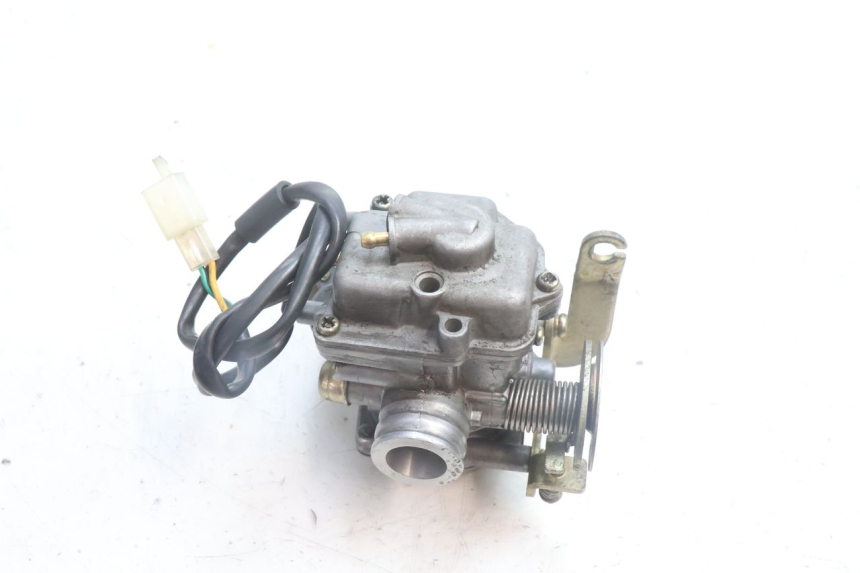 photo de VERGASER PEUGEOT KISBEE 4T 50 (2010 - 2017) - Details der Befestigungspunkte