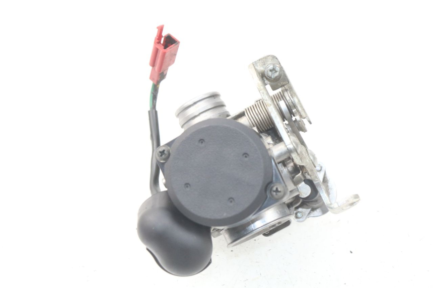 photo de VERGASER PIAGGIO LIBERTY 4T 50 (2009 - 2015) - Alternative Perspektive