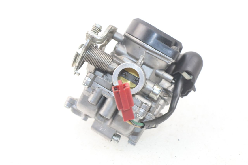 photo de VERGASER PIAGGIO LIBERTY 4T 50 (2009 - 2015) - Oberflächenzustand und Material