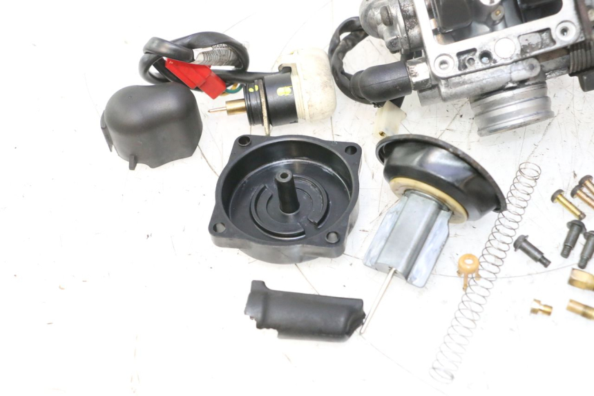 photo de VERGASER PIAGGIO LIBERTY 125 (1998 - 2008) - Details der Befestigungspunkte