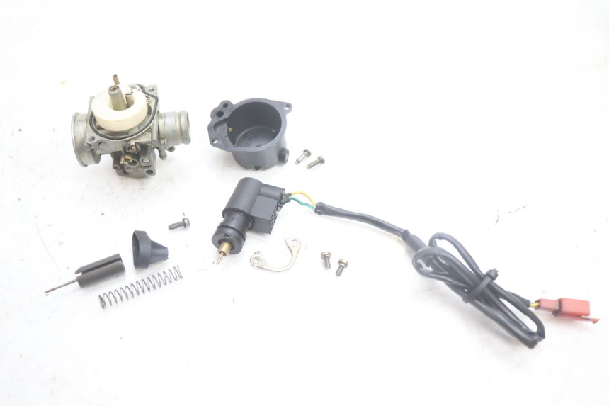 photo de VERGASER PEUGEOT LUDIX 50 (2005 - 2007) - Oberflächenzustand und Material