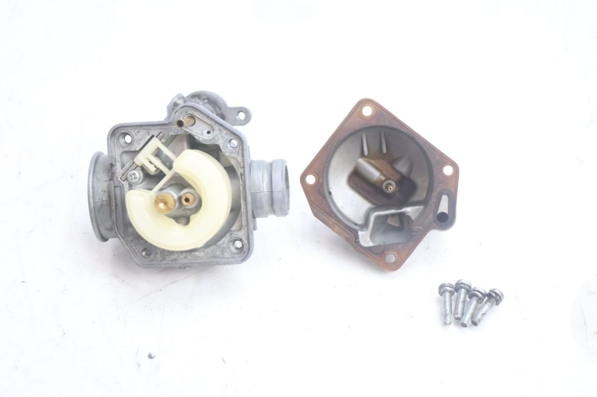 photo de VERGASER PEUGEOT LUDIX PRO 2T 50 (2010 - 2017) - Oberflächenzustand und Material