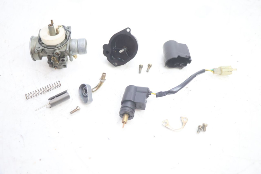 photo de VERGASER MBK MACH G AC 50 (2002 - 2014) - Oberflächenzustand und Material