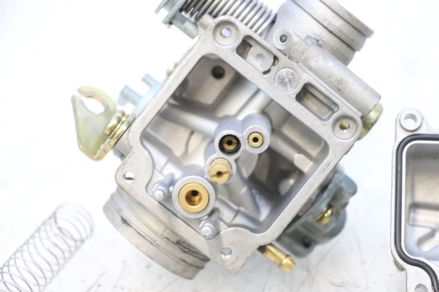 photo de VERGASER KEEWAY MATRIX RX9 125 (2006 - 2007) - Detaillierte Sichtprüfung