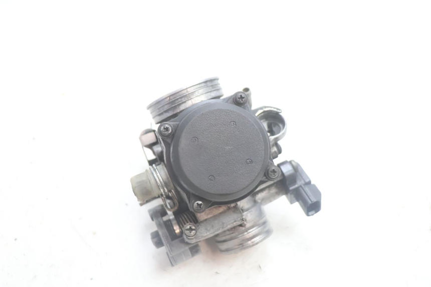 photo de VERGASER PIAGGIO MP3 125 (2006 - 2014) - Details der Befestigungspunkte