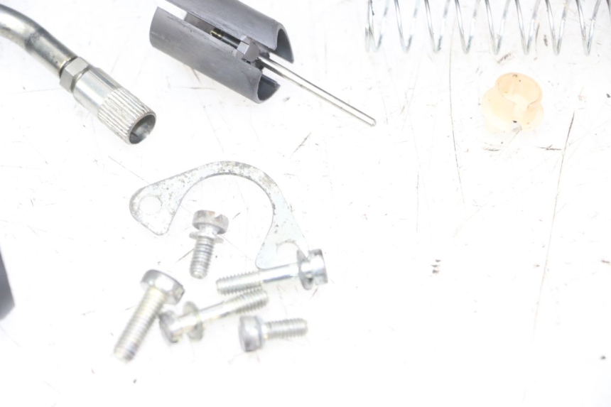 photo de VERGASER PIAGGIO NEW TYPHOON 50 (2018 - 2021) - Detaillierte Sichtprüfung