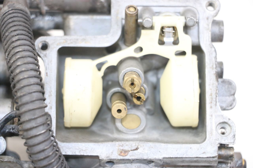 photo de VERGASER HONDA NTV DEAUVILLE 650 (1998 - 2001) - Hochauflösende Nahaufnahme