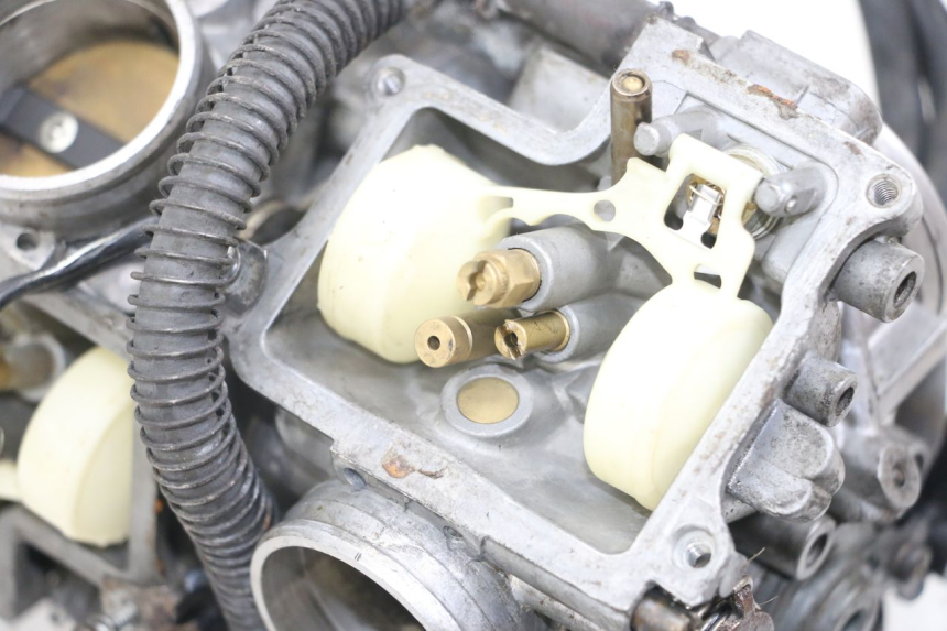 photo de VERGASER HONDA NTV DEAUVILLE 650 (1998 - 2001) - Ergänzendes Produktfoto