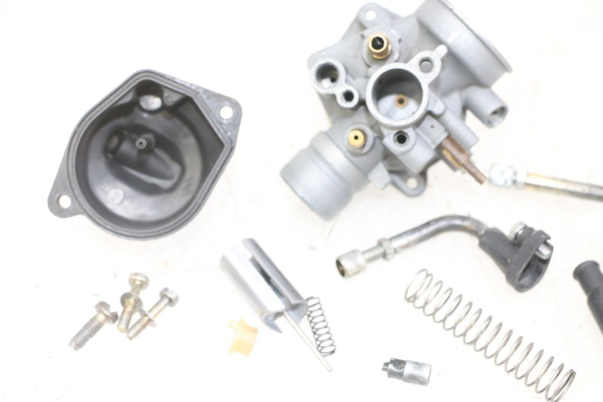 photo de VERGASER APRILIA RALLY AC 50 (1995 - 2004) - Oberflächenzustand und Material