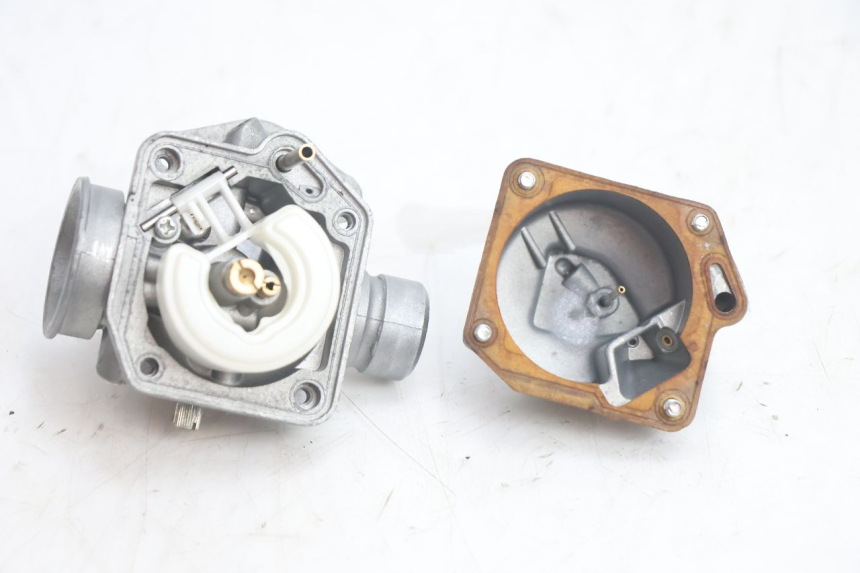 photo de VERGASER TNT MOTOR ROMA 10' 2T 50 (2011 - 2018) - Oberflächenzustand und Material