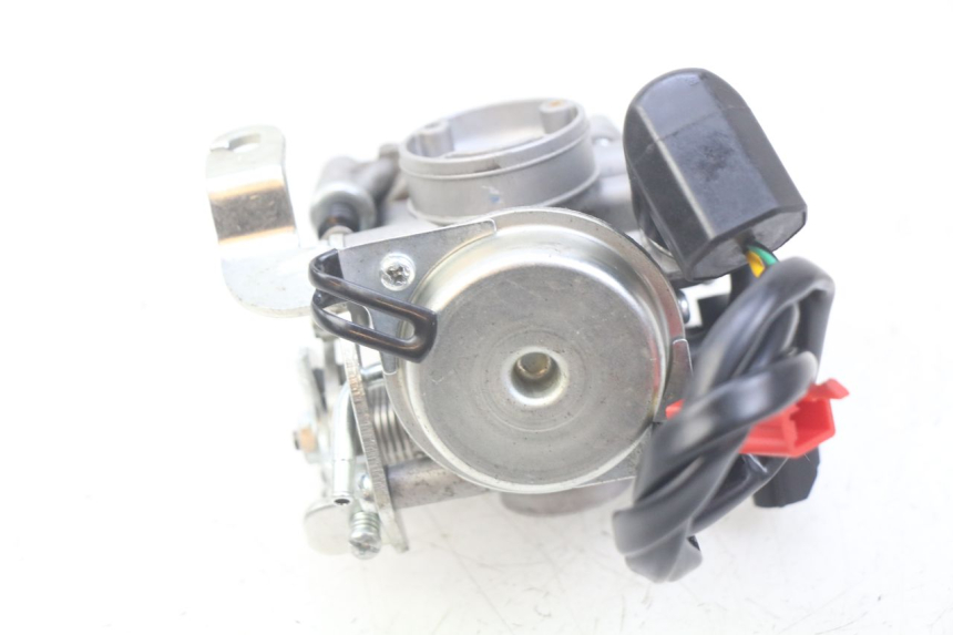 photo de VERGASER TNT MOTOR ROMA 10' 4T 50 (2019 - 2022) - Detailansicht des Bauteils