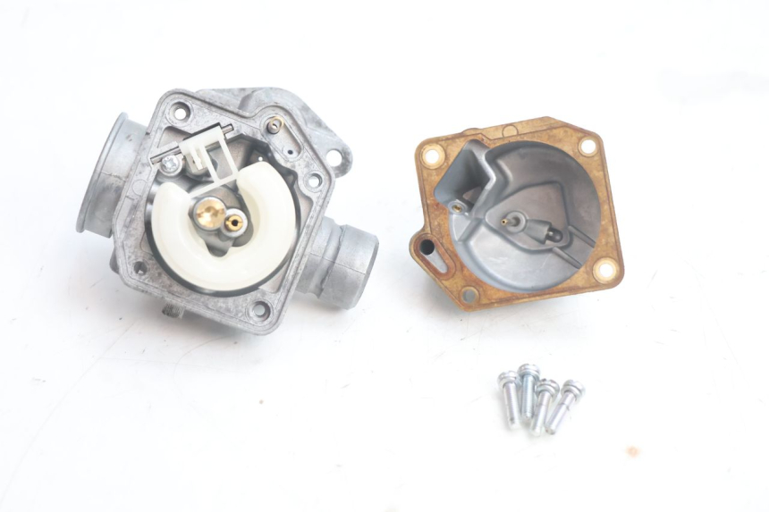 photo de VERGASER TNT MOTOR ROMA 12' 2T 50 (2007 - 2018) - Details der Befestigungspunkte