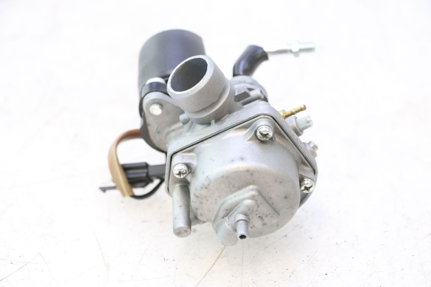 photo de VERGASER TNT MOTOR ROMA 12' 2T 50 (2007 - 2018) - Alternative Perspektive