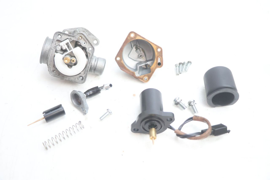 photo de VERGASER TNT MOTOR ROMA 12' 2T 50 (2007 - 2018) - Oberflächenzustand und Material
