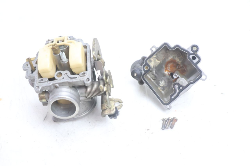 photo de VERGASER APRILIA SCARABEO GT 125 (1999 - 2007) - Oberflächenzustand und Material