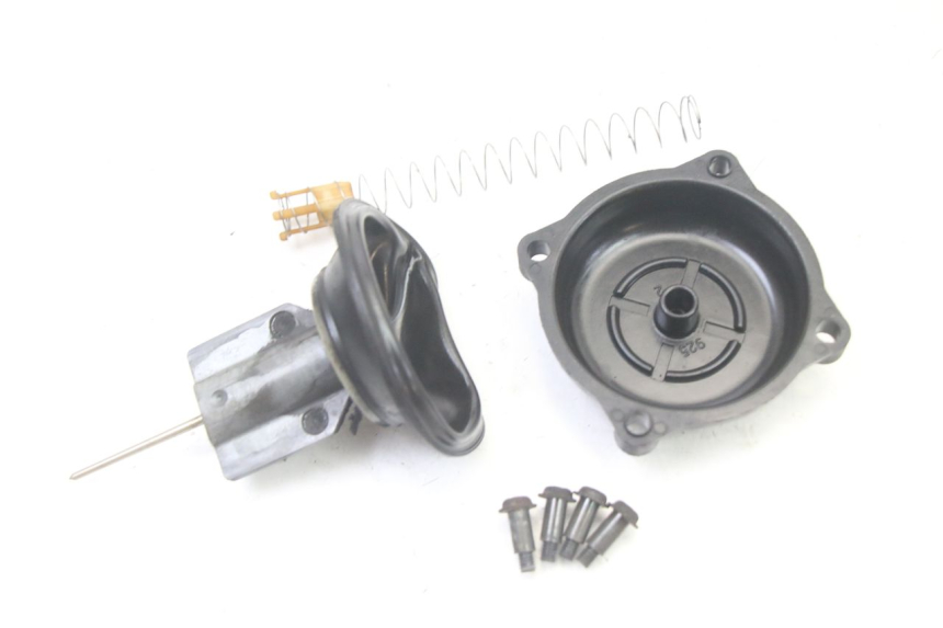 photo de VERGASER APRILIA SCARABEO GT TOURING 125 (1999 - 2005) - Zoom auf Komponenten