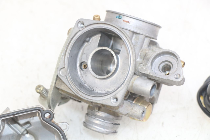 photo de VERGASER HONDA SCV LEAD 100 (2003 - 2007) - Hochauflösende Nahaufnahme