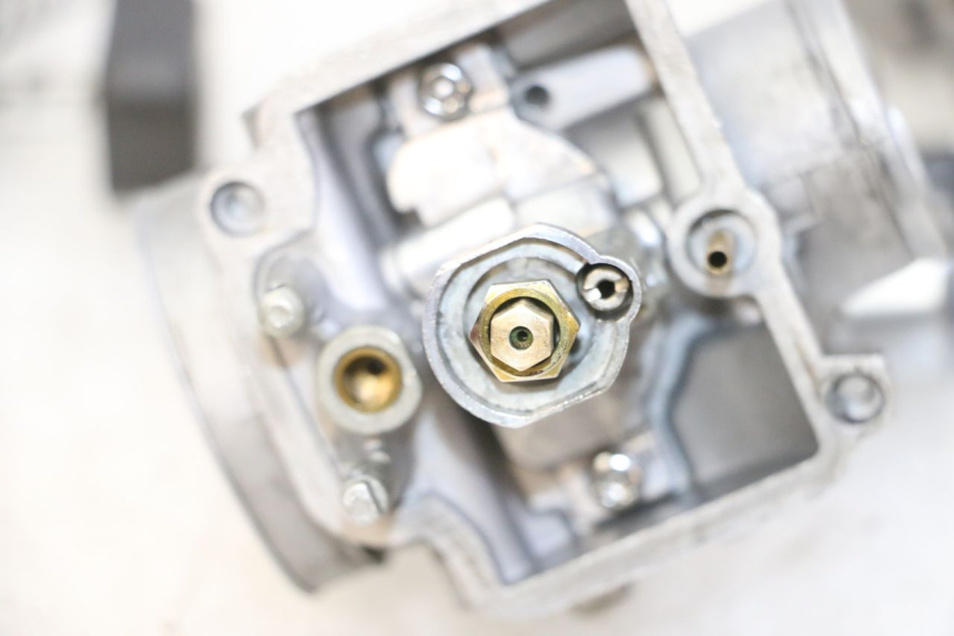 photo de VERGASER DERBI SENDA SM DRD 50 (2008 - 2013) - Charakteristische Merkmale